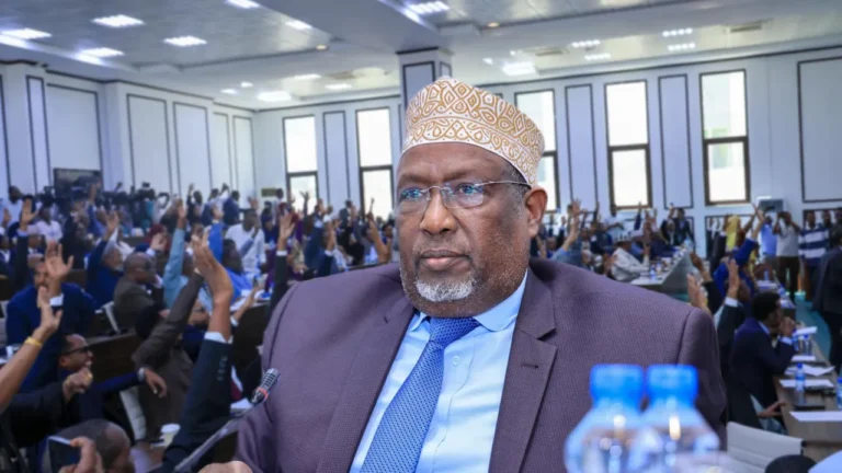 {DAAWO MUUQAALKA} Sheekh aadanGudoonka Golaha Shacabka oo Amaro soo saaray. madoobe