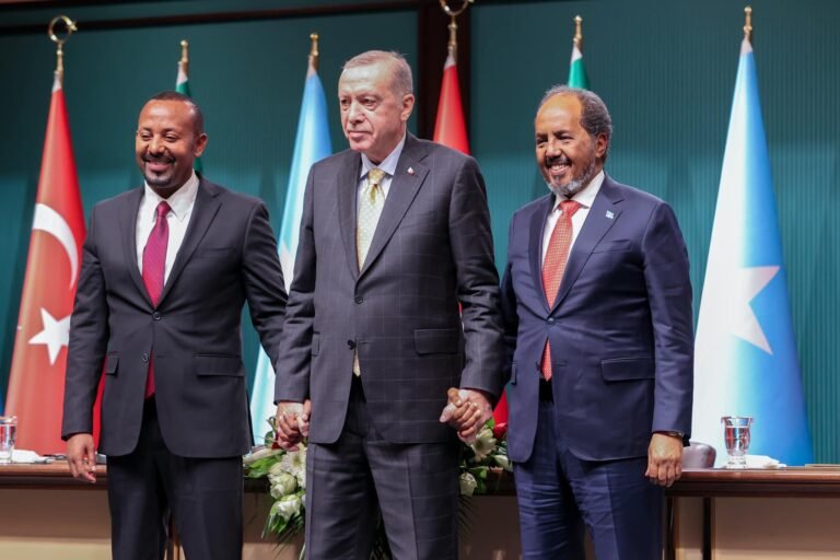Itoobiya oo beenisay in ay istaageen Wadahadaladii farsamo ee dhamesytirka baaqii Turkiga ee Somaliya iyo Itoobiya.