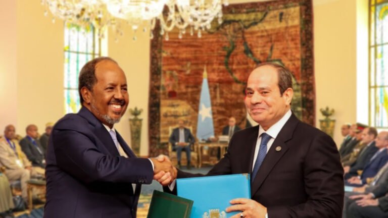 {DAAWO MUUQAALKA} Dowladdaha Soomaaliya iyo Masar Oo heshiis Cusub kala Saxiixtay