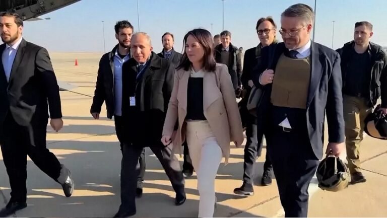 French and German foreign ministers visit Syria.
