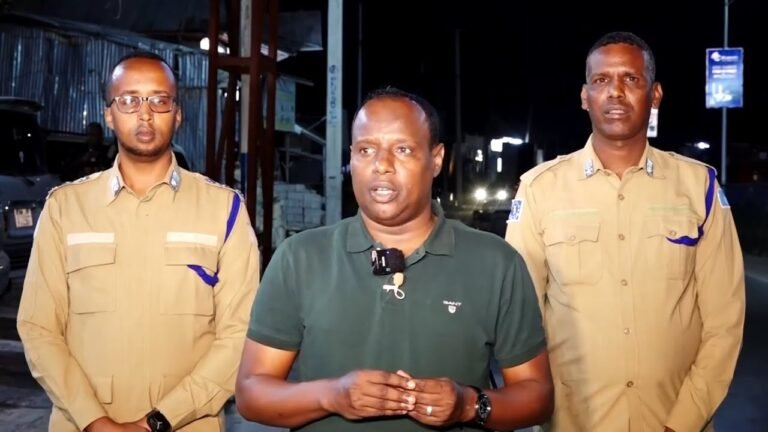 {DAAWO MUQAALKA} Guddoomiyaha degmada Hodan” Cid laga ogolaanayo majirto in laamiga qashin lagu soo daadiyo”.