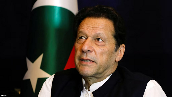 Ra’iisul wasaarihii hore ee Pakistan oo lagu xukumay 14 sano oo xabsi ah.