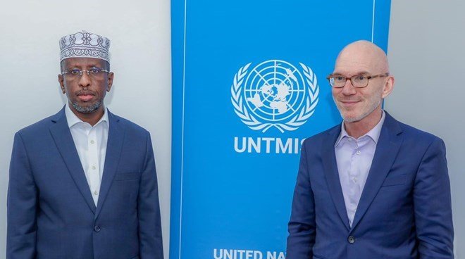 Former Somali President Sharif Sheikh Ahmed meets UN envoy to discuss electoral impasse.
