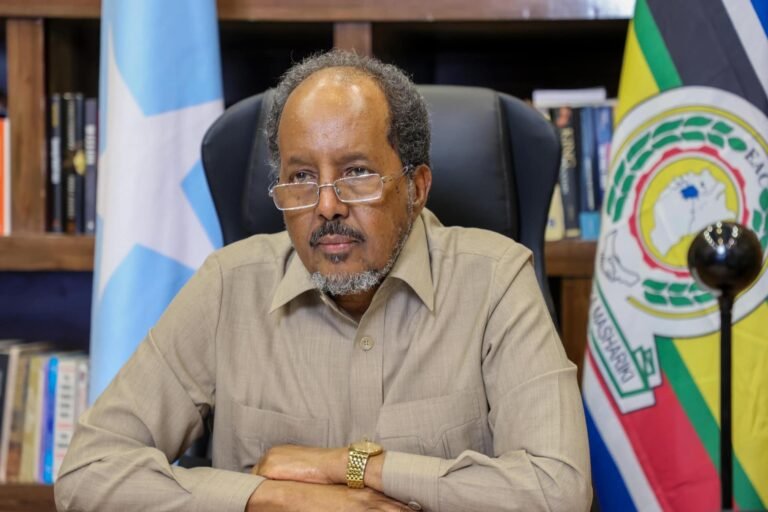 Madaxweyne Xasan Sheekh oo ka qeyb galay shir deg deg ah oo looga hadlay xaaladda dalka Congo