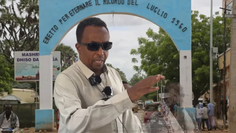 {DAAWO MUUQAALKA} Xil, Buraale “Dadka dhagaxa tuuro ayaan Madax u ahaa laakiin hada waxaan ahay kuwa dhagaxa Qadaa.