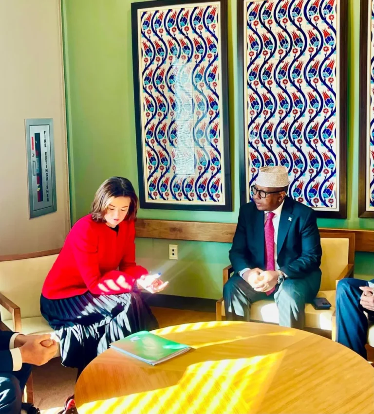 Maxeey Ka Wada Hadleen Madaxdaan Ka Socday Dalalka Soomaaliya & Slovenia