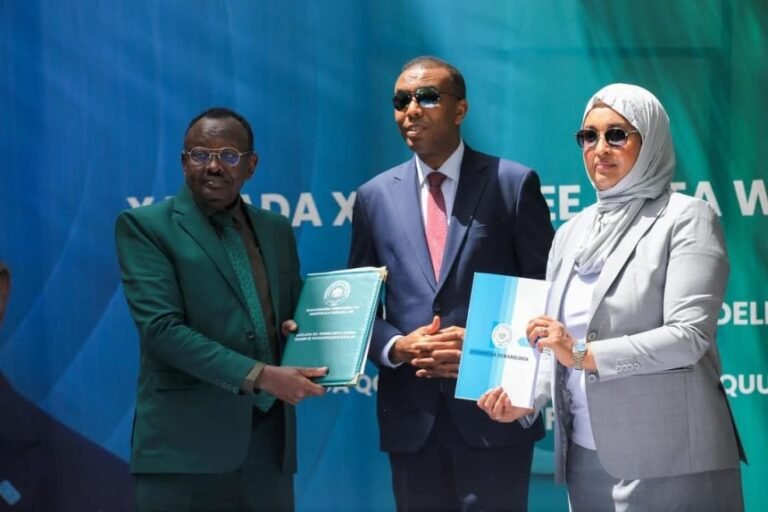 Prime Minister Hamza oversees Ministerial handover ceremony in Mogadishu