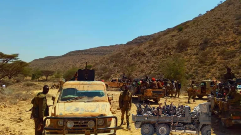 {DAAWO MUQAALKA} Dharjaale waxaa ku dhintay Aabahey iyo qaar ka mid ah qoyskeyga ane waa ku dhaawacmay.