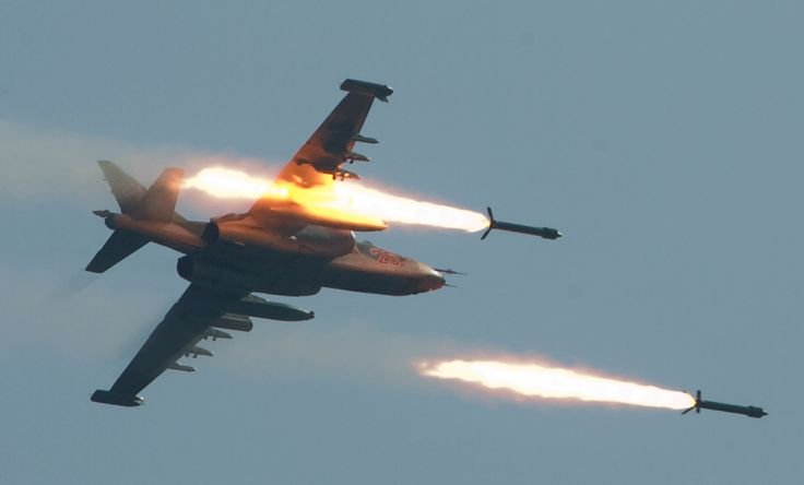 Mareykanka oo duqeyn culus ku garaacay godad ay ku jireen Daacish.