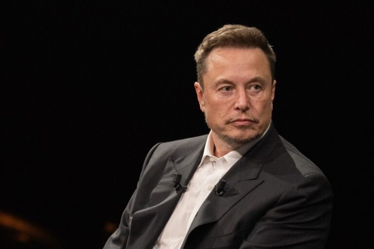 Elon Musk oo layaab in Soomaaliya ay noqonayso hoggaanka Golaha Ammaanka ee QM