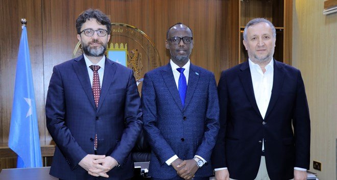 Soomaaliya Iyo Turkiga Oo Ka Wada Hadlay Horumarinta Iyo Dib U Dhiska Dekadaha Soomaaliya