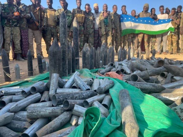 Maamulka Puntland oo soo bandhigay Keydakii Hubka ISIS iyo Darshadihoodii