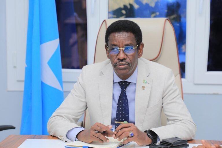Fartaag says Madobe must withdraw disputed vote to attend Somalia forum.