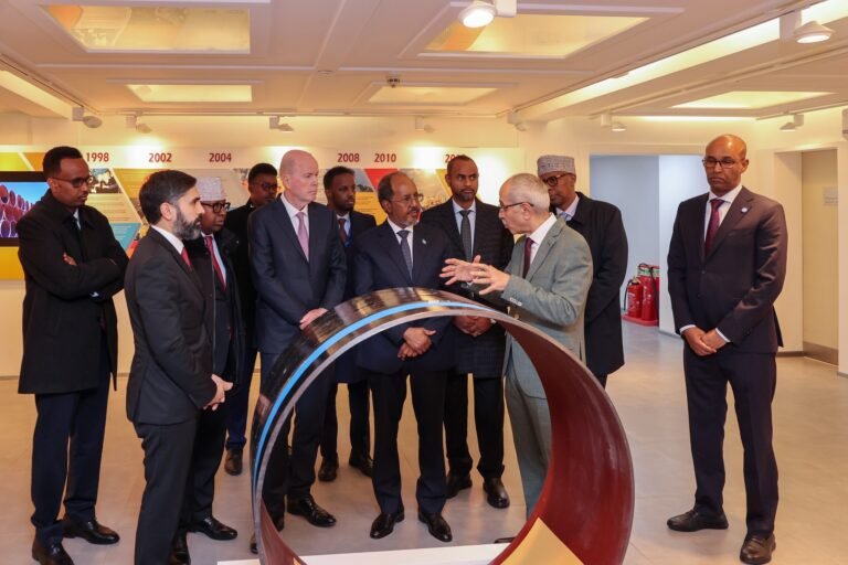 Somali President Explores Azerbaijan’s Oil Facilities, Military Commandos, and Modern Services in Landmark Visit.