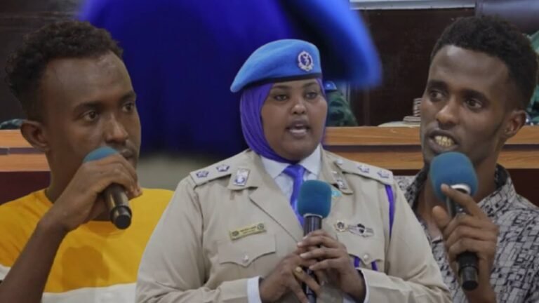 {DAAWO MUQAALKA} Gawaarida ay Isku qarxiyaan Kooxda AS ayeey u gadi jireen.