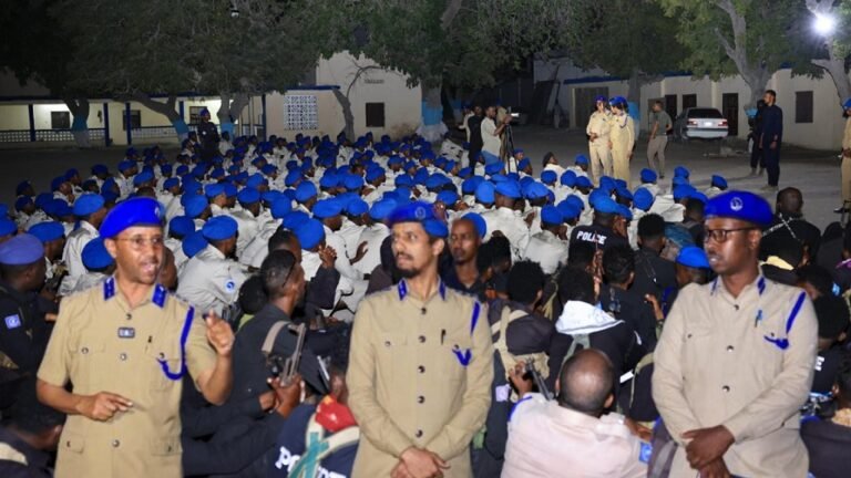 Somali Police Deploy Officers to Frontlines Against AS.
