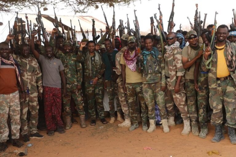 SNA’s Ground Forces Commander boosts morale in the fight against AS militants.