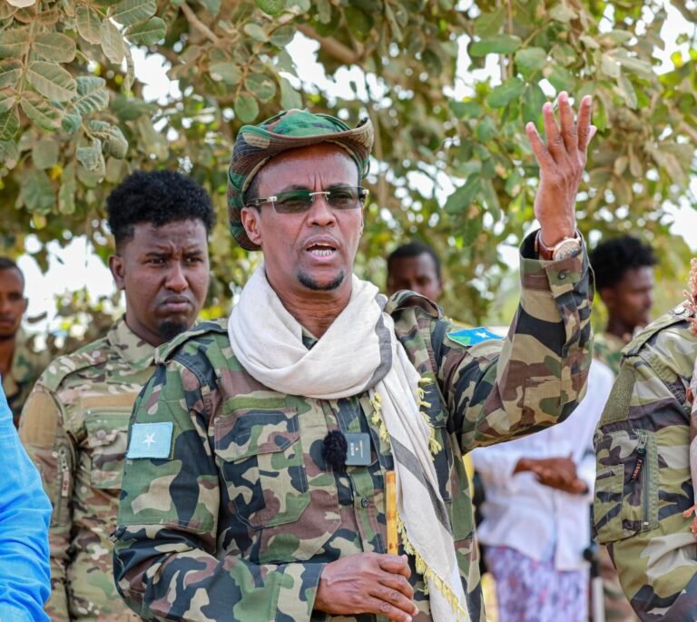 {DAAWO SAWIRADA} MW guudlaawe oo booqday deegaanada Qurac-madoobe, warciise iyo Aqab-duco.