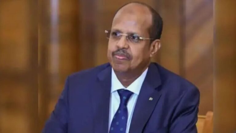 Guddoomiyaha Midowga Afrika oo Maanta ku soo wajahan Muqdisho + Qorshaha Safarkiisa.