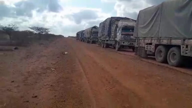 {DAAWO MUQAALKA} Ku dhawaad 100 Gaadiid ah oo ku Xayiran Duleedka Degmada Matabaan..