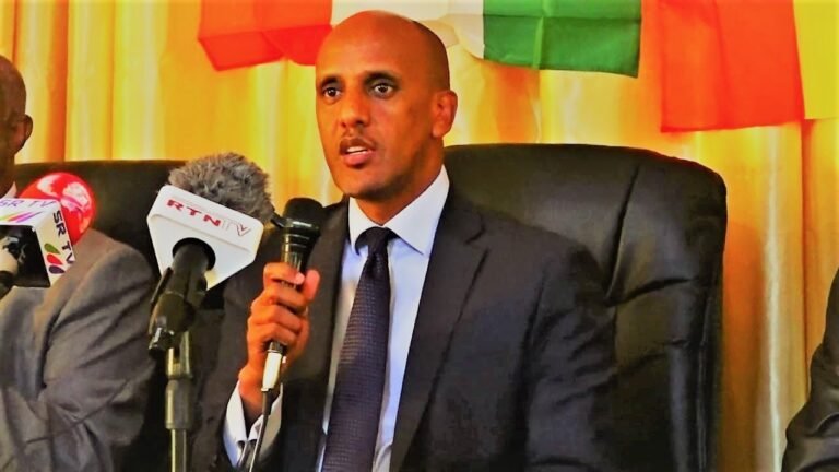 Madaxweyne Mustafa Cagjar oo war kasoo saaray xiisada kala dhaxayso ONLF