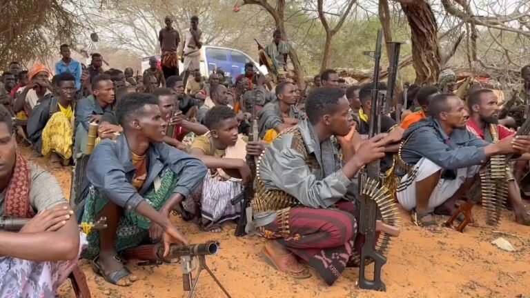 {DAAWO MUQAALKA} Qof walba waa dhimanayaa ee Walalayalow Anagoo sharaf leh Aan dhimano