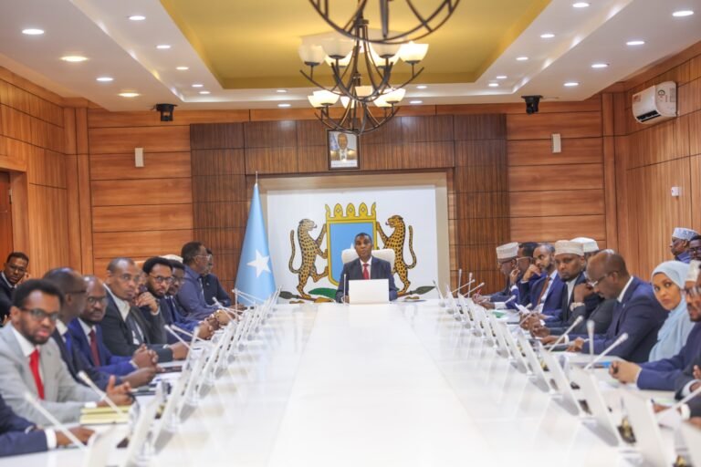 Ra’iisul Wasaara Xamsa oo Shir Gudoomiyay Kulanka Wasiirada iyadoona looga Hadlay……