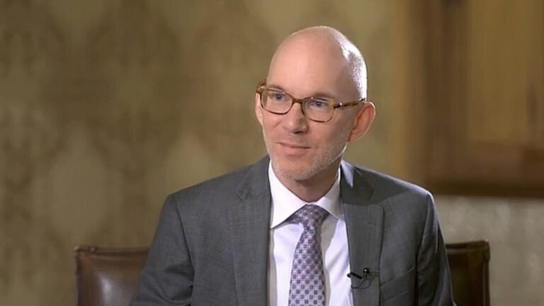 Qaramada Midoobay oo si markale James Swan kusoo celisay Soomaaliya.