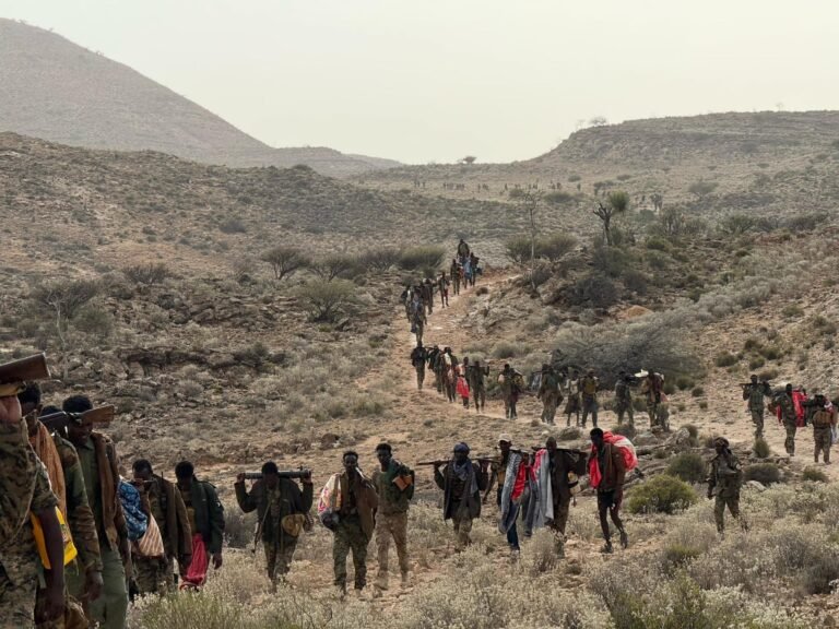 Koox Oromo kasoo goosatay Daacish oo isku dhiibtay ciidamadda Puntland