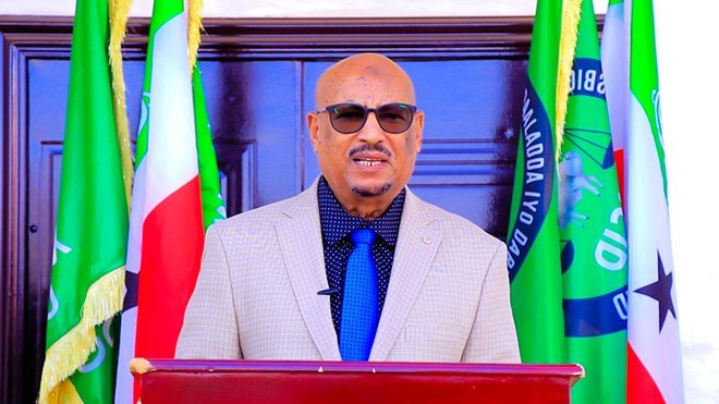 Maxaa Loo Fasiran Karaa Hadalka Feysal Cali Waraabe ee taageerida AS?