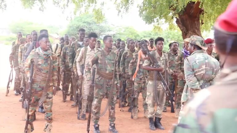 {DAAWO MUQAALKA} Garab istaag Loo Muujiyay Ciidamada ku Sugan Furumaha Dagaal..