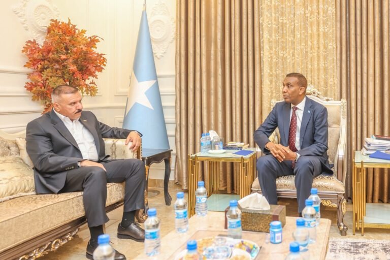 Maxeey ka wada Hadleen RW Xamse iyo Wasiirka Arimaha Gudaha Dalka Ciraaq.?