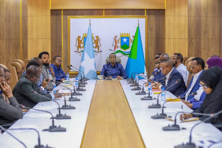 {DAAWO SAWIRDA} Shir looga Hadlayay Dagaalka AS oo lagu Qabtay Jowhar