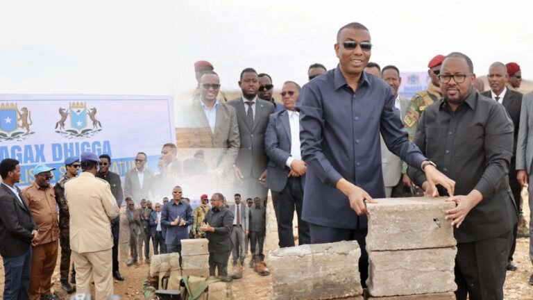 Prime Minister Barre launches eight major development projects in Las Anod town.