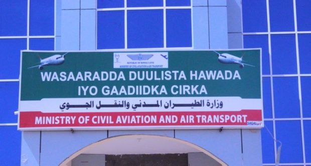 Wasaaradda Gaadiidka oo amar degdeg ah kusoo rogtay Diyaaradaha la howlgalo Soomaliya.