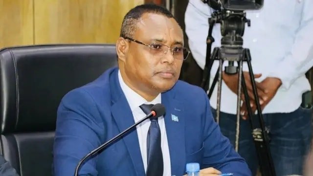 Muxuu Yahay Baaqa uu Wasiirka Gaashaandhigga u Diray Shacabka Soomaaliyeed?