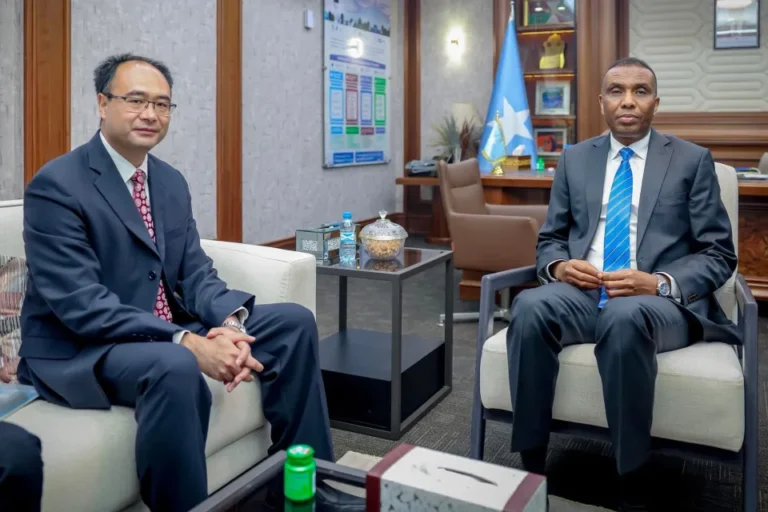 RW xamse oo kulan la qaatay ku-simaha Danjiraha Jamhuuriyadda Shiinaha u fadhiya Soomaaliya