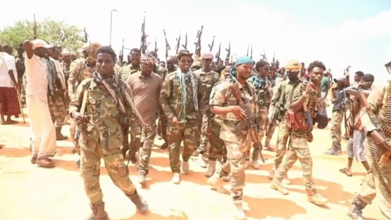 {DAAWO MUQAALKA}  marnaba kama Cabsaneeyno Geeri hadii aan u dhimaneeyno Difaaca dalka”Taliye Sahal.