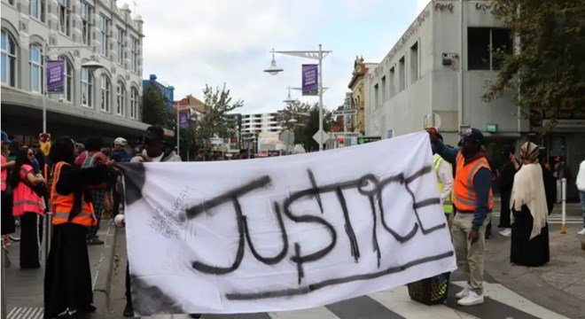 Booliska Australia oo faah faahin ka bixiyay dil ay u geysteen wiil soomaali ah