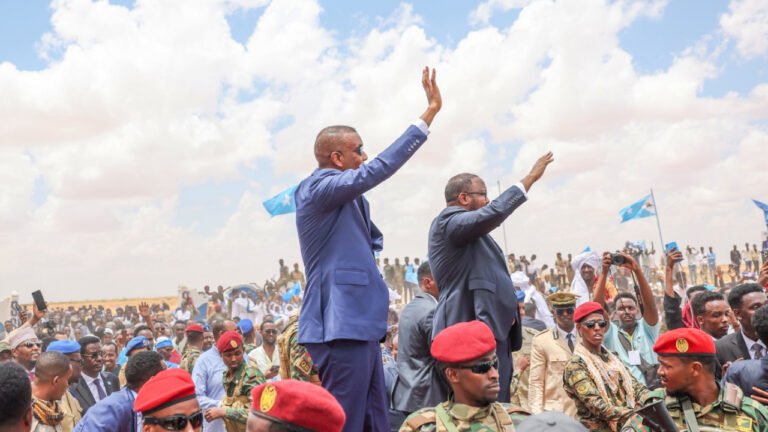 {DAAWO MUQAALKA} Muxuu Firdhiye u sheegay Raisul wasaare Xamse.?