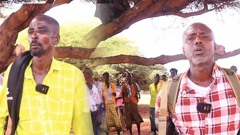 {DAAWO MUUQAALKA} Ciidamo Beeleed oo Sharuud la aan Nabada qaatay Hubkana dhigay.