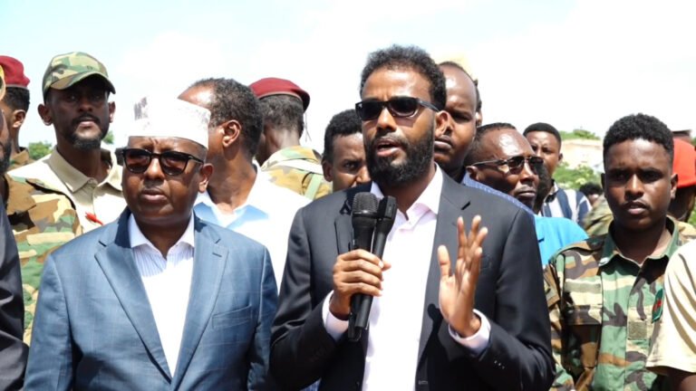 {DAAWO MUQAALKA} Gudoomiye Cali Shacbaan “Geerida taliye Xujaale uma istaagi doono dagaalka AS”