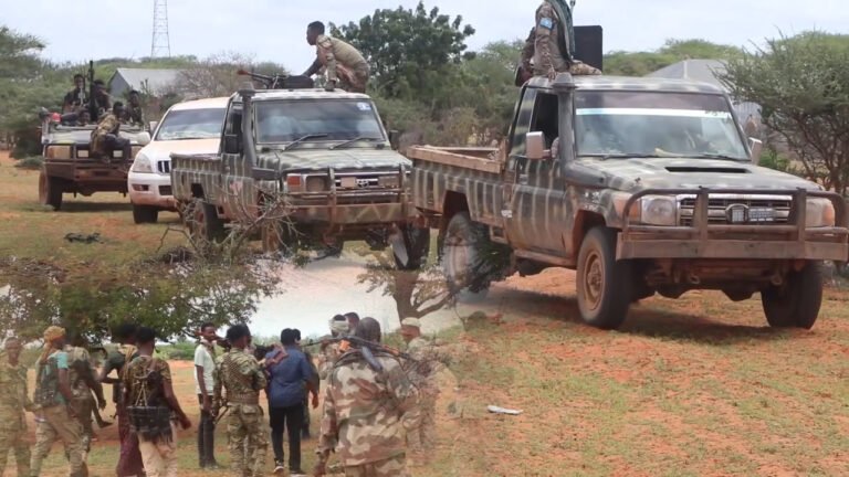 {DAAWO MUQAALKA} Ciidamo Hor leh oo gaaray Furimaha hore ee Dagaalka ee Gobolka Hiiraan.