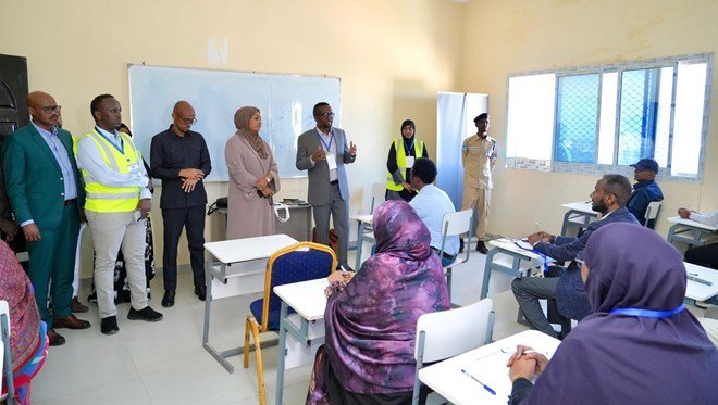 Xukumada Soomaaliya oo si rasmi ah u furtay Imtixaanka Qoraalka Guddiga Madaxa bannaan.