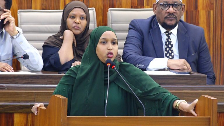 {DAAWO MUUQAALKA} Xildhibaan Gobsan”Garab iyo gaashan ayaan u nahay Ciidamada Xooga dalka.