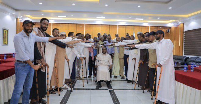 Xisbiga Himilo Qaran oo soo dhoweeyay Xildhibaano garab istaag u muujiyey Xildhibaan Caana Nuug