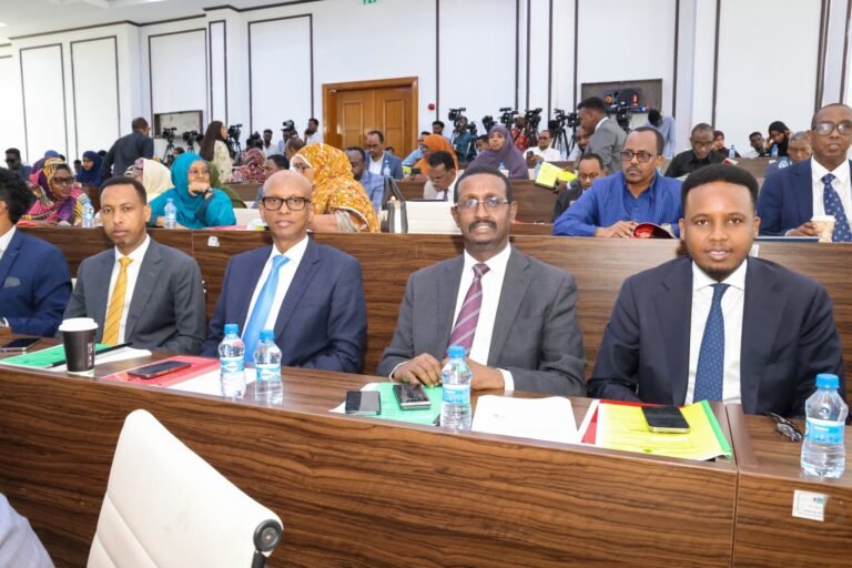 Kulanka Golaha Shacabka oo maanta Qabsoomay iyo Sharciyo la Horkeenay