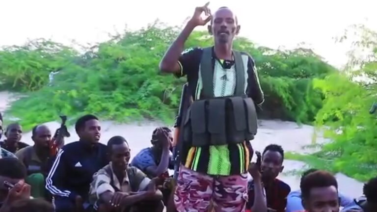 {DAAWO MUUQAALKA}  Abwaan Dhudi “Calool xumada ii muuqataa lagama ceyntaaye.”