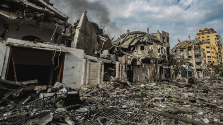 {DAAWO MUUQAALKA} Israa’iil oo in ka badan 60 qof Duqeeyn ku Dishay.