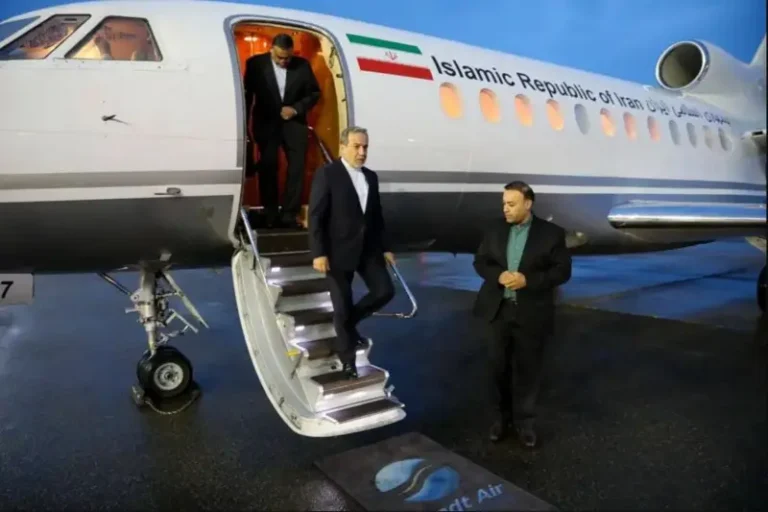 Sidee ugu safray wasiirka arrimaha dibadda Iran dibadda xilli ay xiran tahay hawada Iran.?